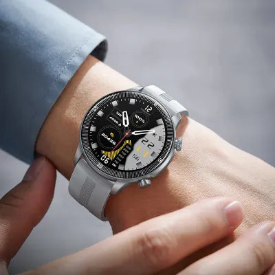 🟦 Smartwatch Hoco Y31 – Eleganza e Funzionalità per Ogni Giorno
